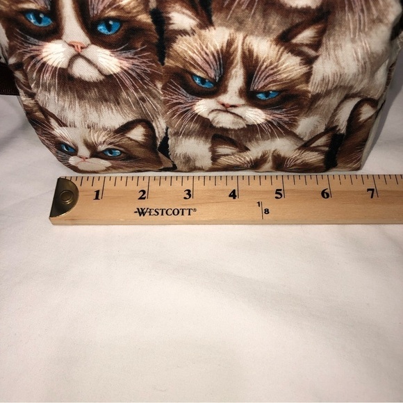 Grumpy Blue Eyed Cat Toiletries Makeup Bag Hand Crafted Brown - Picture 5 of 8